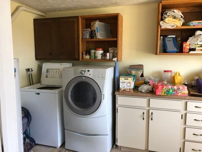 Building Photo - Lovely 3 bed, 2 bath Longmont home - AVAILABLE 11/15