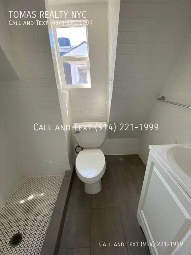 Building Photo - 157 Buena Vista Ave