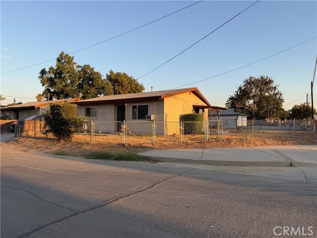 Building Photo - 26511 Fresno St