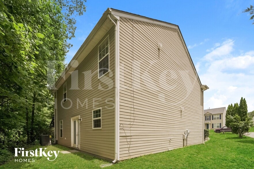Building Photo - 2553 Mulberry Pond Dr