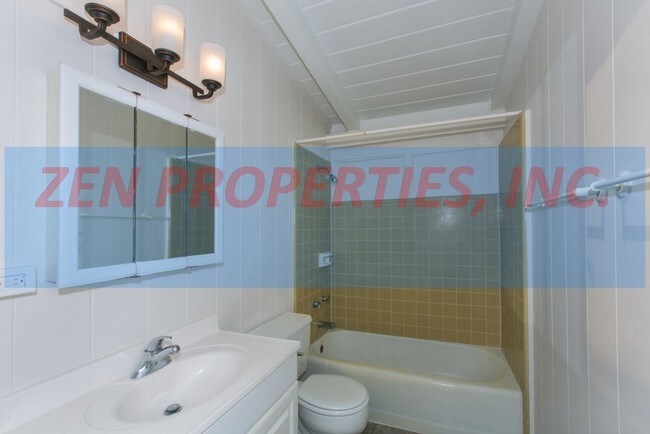 Building Photo - 7265 Nohili St