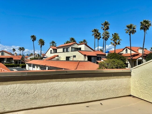 Building Photo - The Colony | Oxnard | 2 Bedroom + 2 Bathroom + Loft