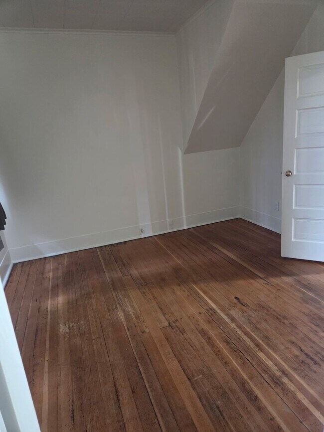 Building Photo - Spacious 4-Bedroom Home in the Heart of Kellogg