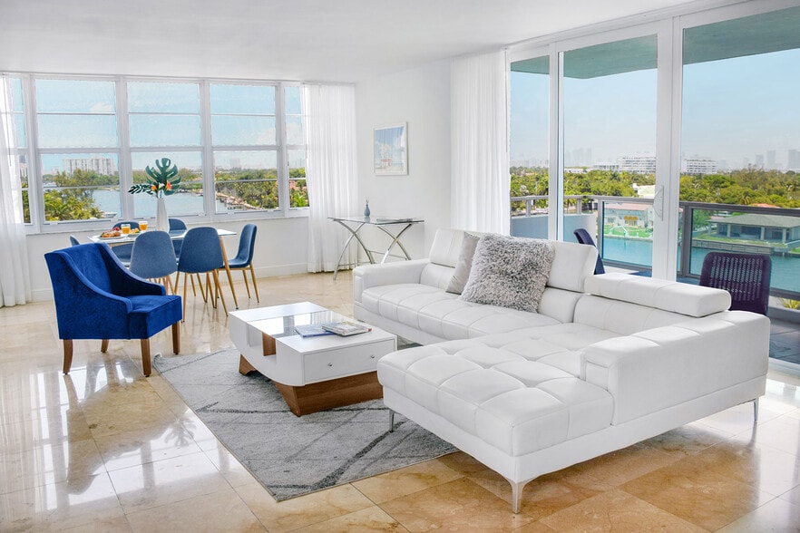 Seacoast Suites Apartments 5101 Collins Ave MIAMI BEACH FL 33140