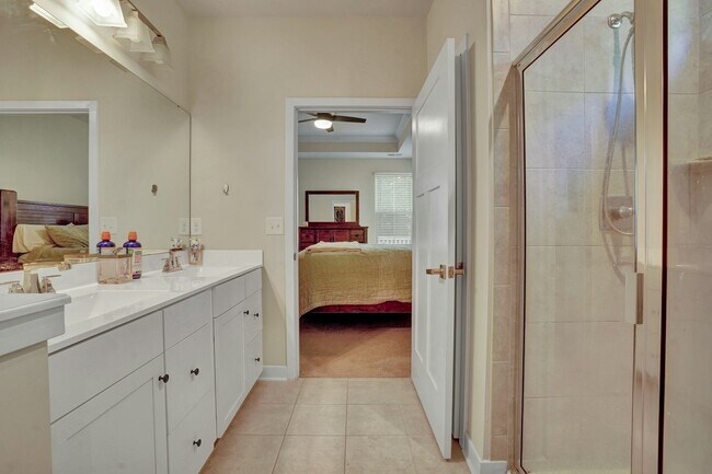 Building Photo - 1921 Doubloon Way