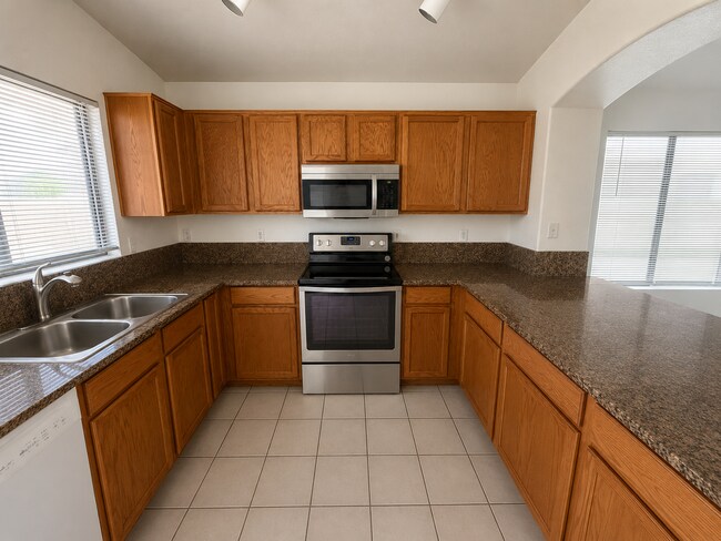 Building Photo - 3 BR/2BA | Newly Renovated Single Family Home | 1-Car Covered Parking | In Phoenix!