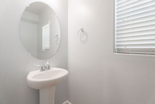 Building Photo - 5474 Enchanted Rose St