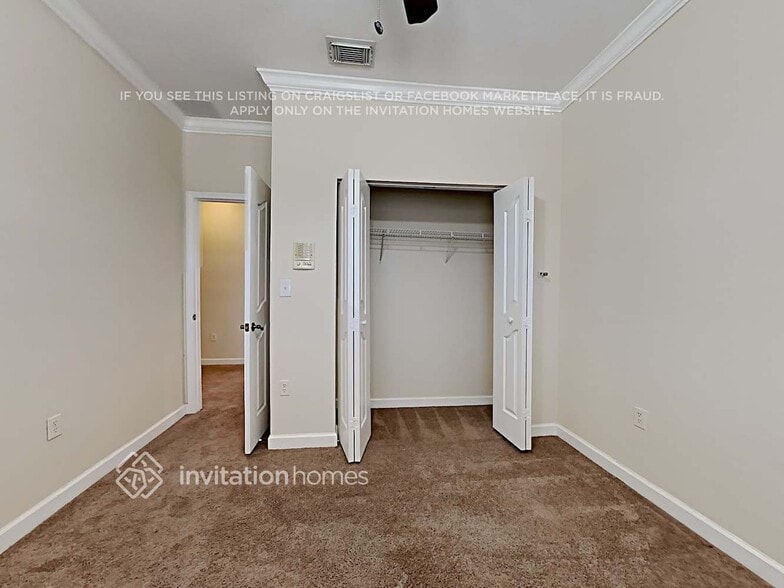 Building Photo - 15680 SW 20th Way
