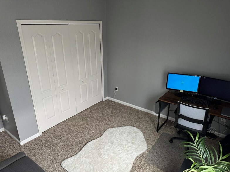 Building Photo - 4908 Key Lime Dr