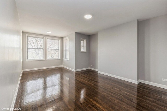 Building Photo - 6009 S Michigan Ave