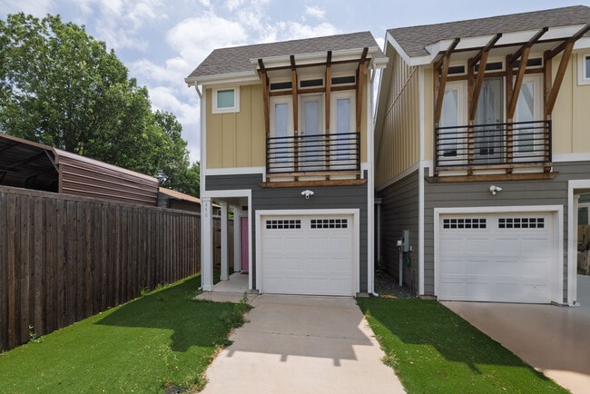 Building Photo - 450 S Edna Ave