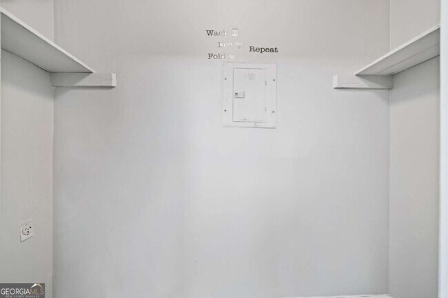 Building Photo - 717 Beaufort Cir