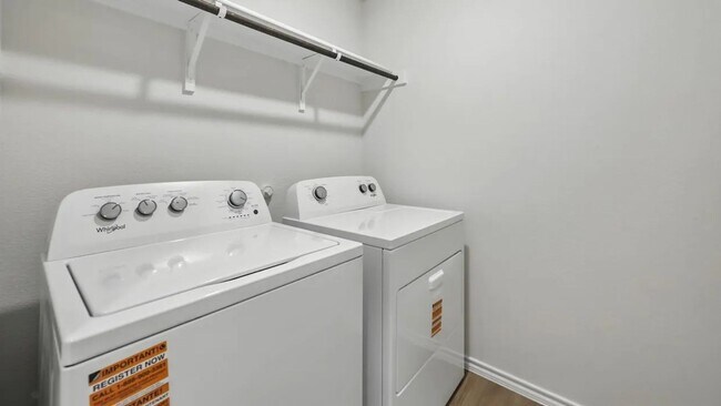 Building Photo - Beautiful new 4-bedroom, 2-bath home with an open floor plan, granite kitchen, two-car garage, an...