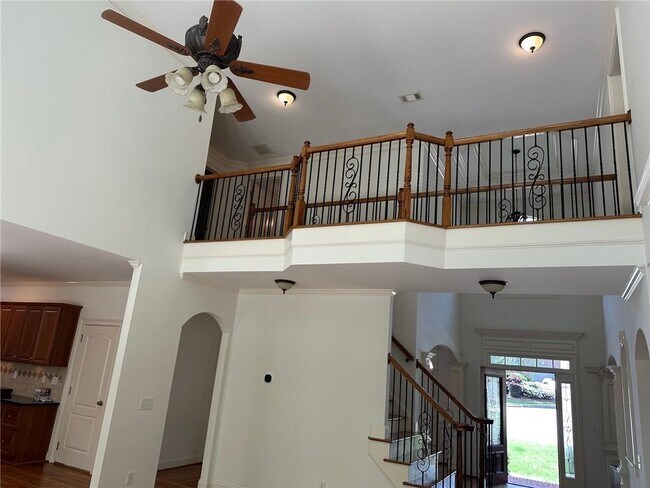 Building Photo - 10995 Abbotts Station Dr