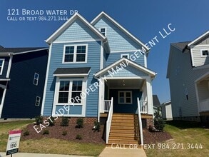 Building Photo - 121 Broadwater Dr