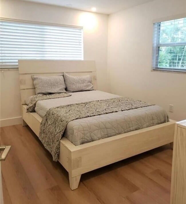 Building Photo - Charming Newly Renovated 1-Bedroom Bungalo...