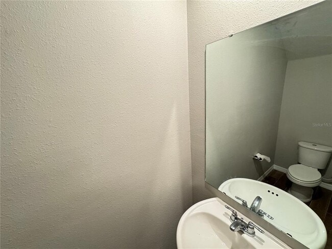 Building Photo - 413 Legacy Lp