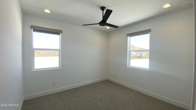 Building Photo - 7429 W Bent Tree Dr