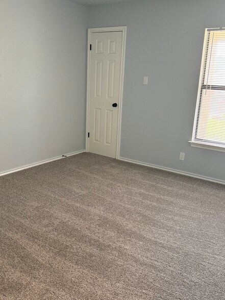 Bedroom 2 - 9647 Orchid Mdws