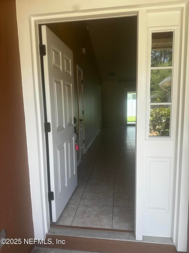 Building Photo - 45157 Ingleham Cir