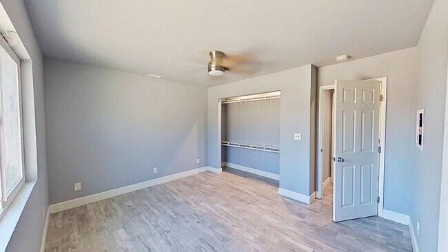 Building Photo - 13922 Heidi St