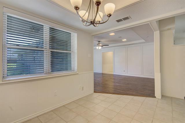 Building Photo - 2501 Glenhaven Dr