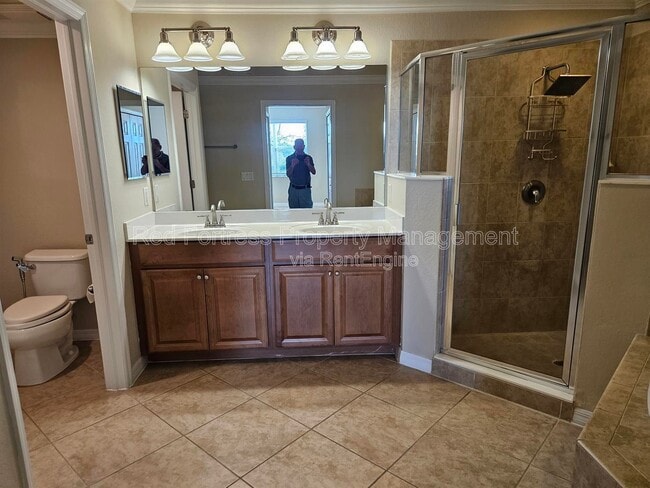 Building Photo - 17451 Old Harmony Dr