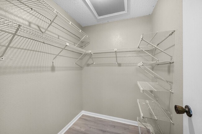 Building Photo - 2120 El Paseo St