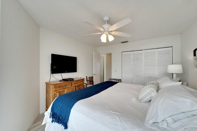 Building Photo - 840 Audubon Dr