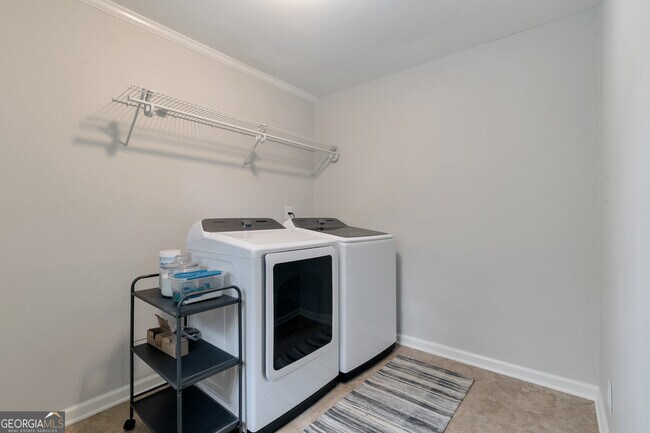 Building Photo - 1897 Mt Vernon Rd