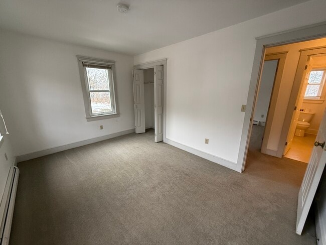 Building Photo - 112-116 EAP