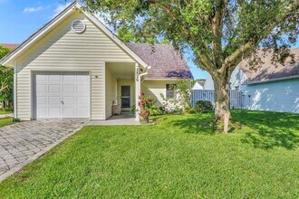 Building Photo - 2820 Black Pine Ct
