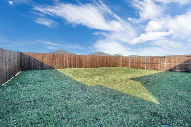 Building Photo - Well-Maintained Home in Princeton – Comfortable Living in a Growing Area