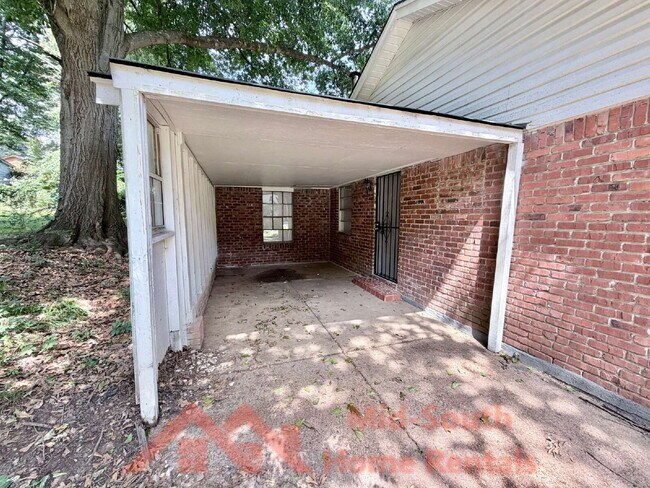 Building Photo - 3191 Parham St