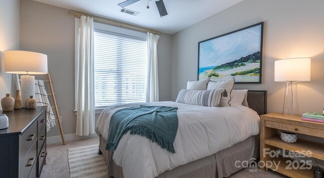 Building Photo - 6408 Providence Farm Ln