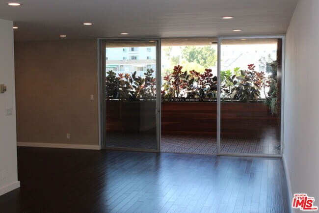 Building Photo - 11044 Ophir Dr