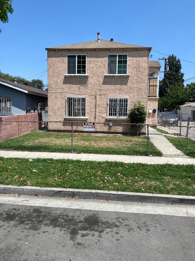 Building Photo - 11824 2nd Ave