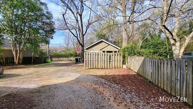 Building Photo - 512.5 S Boylan Ave