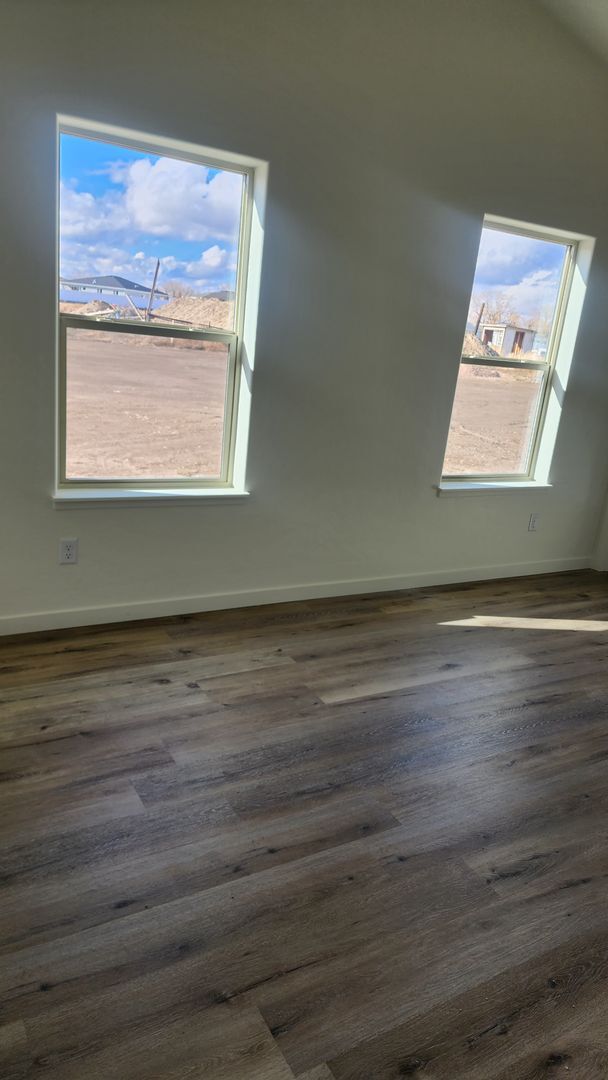 Building Photo - Great 3 bedroom, 2 bath, 2 car garage home for rent