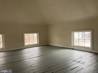 Building Photo - 215 Adams St