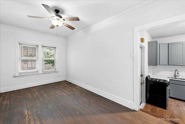 Building Photo - 3111 N Clifton Ave