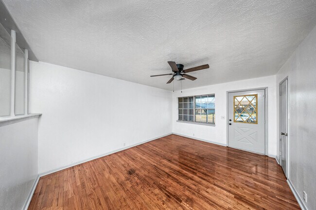 Building Photo - 5860 NW Dearborn Ave