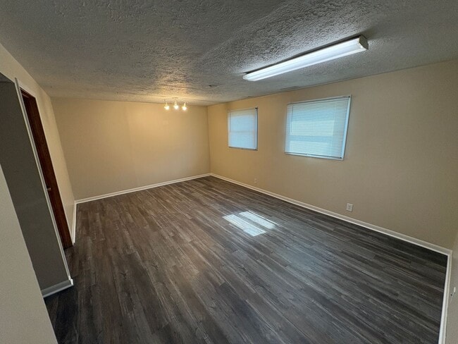 Building Photo - Spacious Single-Family Home with Fenced Backyard & Attached Garage