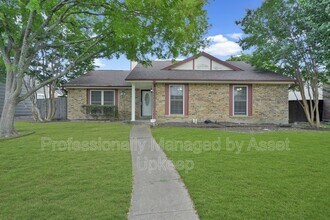 Building Photo - 1306 Clearview Dr