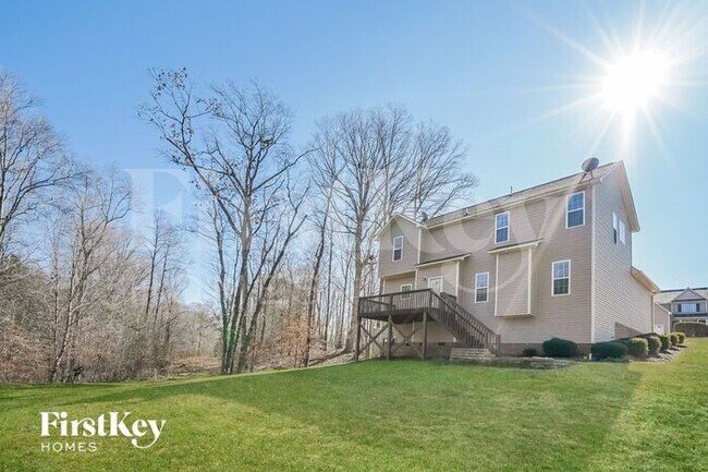 Building Photo - 121 Millwood Dr