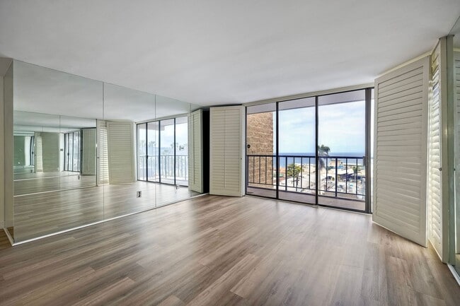 Building Photo - 1250 Cave St