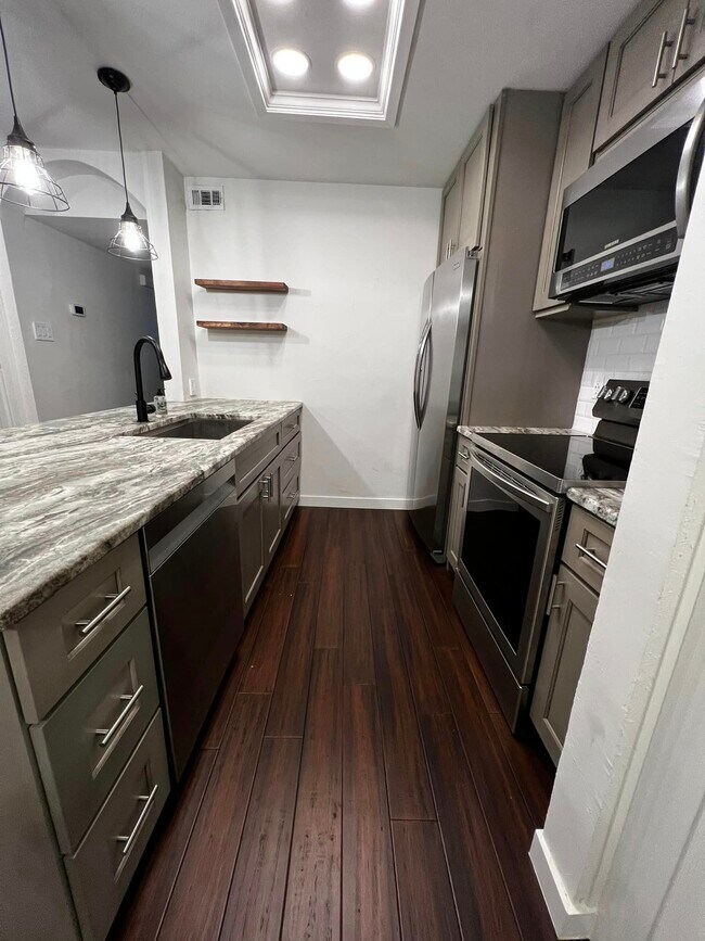 Kitchen - 2401 Leon St
