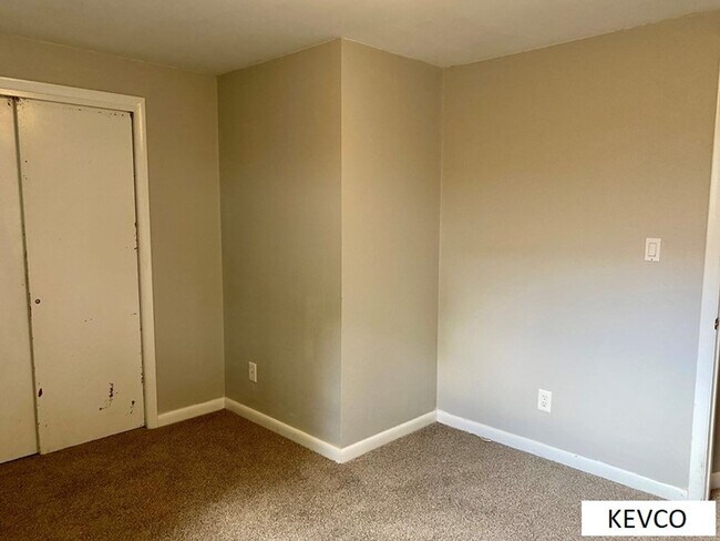 Building Photo - Ranch-Style Home in Campus West, Near Foothills