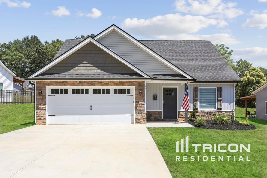 Primary Photo - 19 Bloomwood Heights