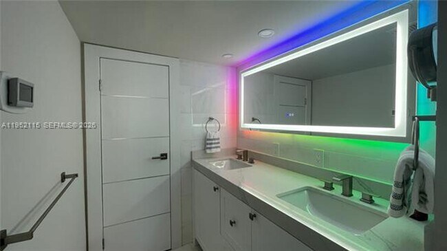 Building Photo - 5701 Collins Ave